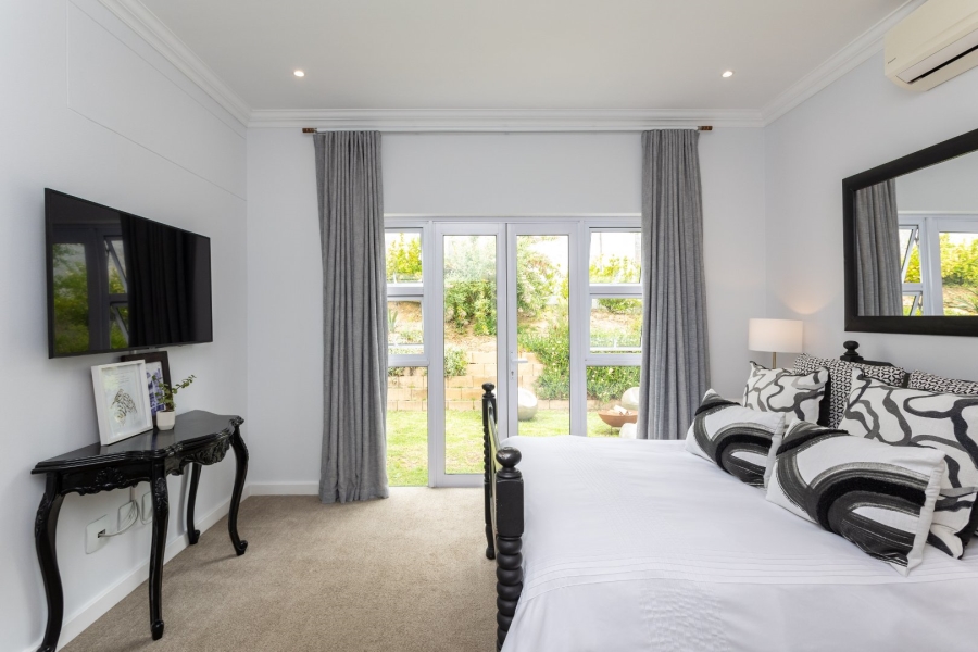 4 Bedroom Property for Sale in Val De Vie Estate Western Cape